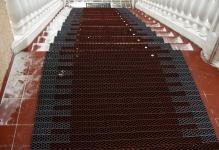 Накладки на ступени лестницы