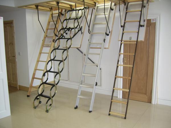 Раздвижную лестницу на чердак можно сделать своими руками или приобрести готовую