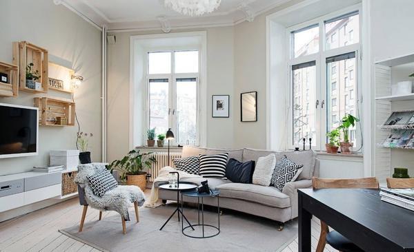 Если вы хотите оформить комнату в скандинавском стиле, тогда вам следует сделать акцент на белом цвете