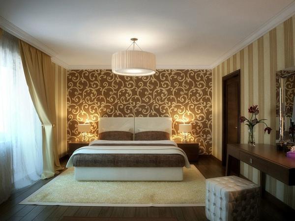В интерьере спальни неплохо гармонируют между собой полосатые обои и настенный материал с флористическим орнаментом