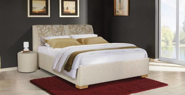При выборе кровати следует внимательно изучить минусы и плюсы каждого вида материала, из которого она изготовлена