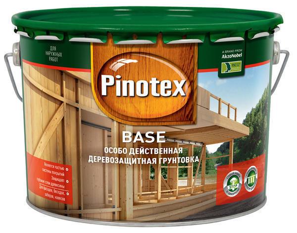Обработка деревянного потолка антисептической пропиткой "Пинотекс" поможет предотвратить негативные воздействия внешних факторов 