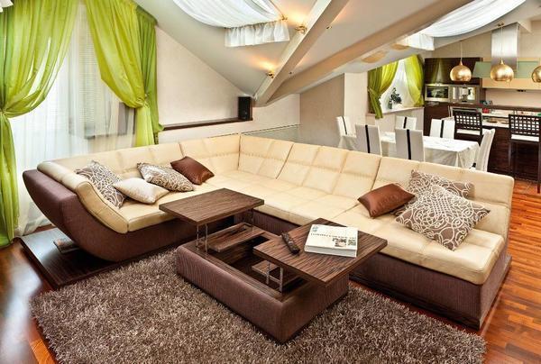 Главное преимущество модульных диванов в том, что они являются многофункциональными