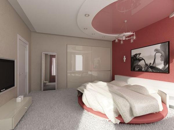 Для спальни в классическом интерьере подойдет потолок с матовым натяжным покрытием