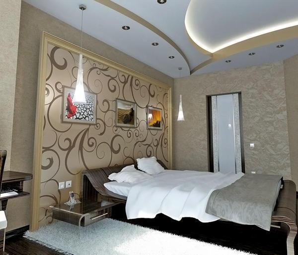 Гипсокартонный потолок в спальне выполнен из экологически чистого материала и обладает высокой звукоизоляцией