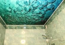 Потолок в ванную варианты 