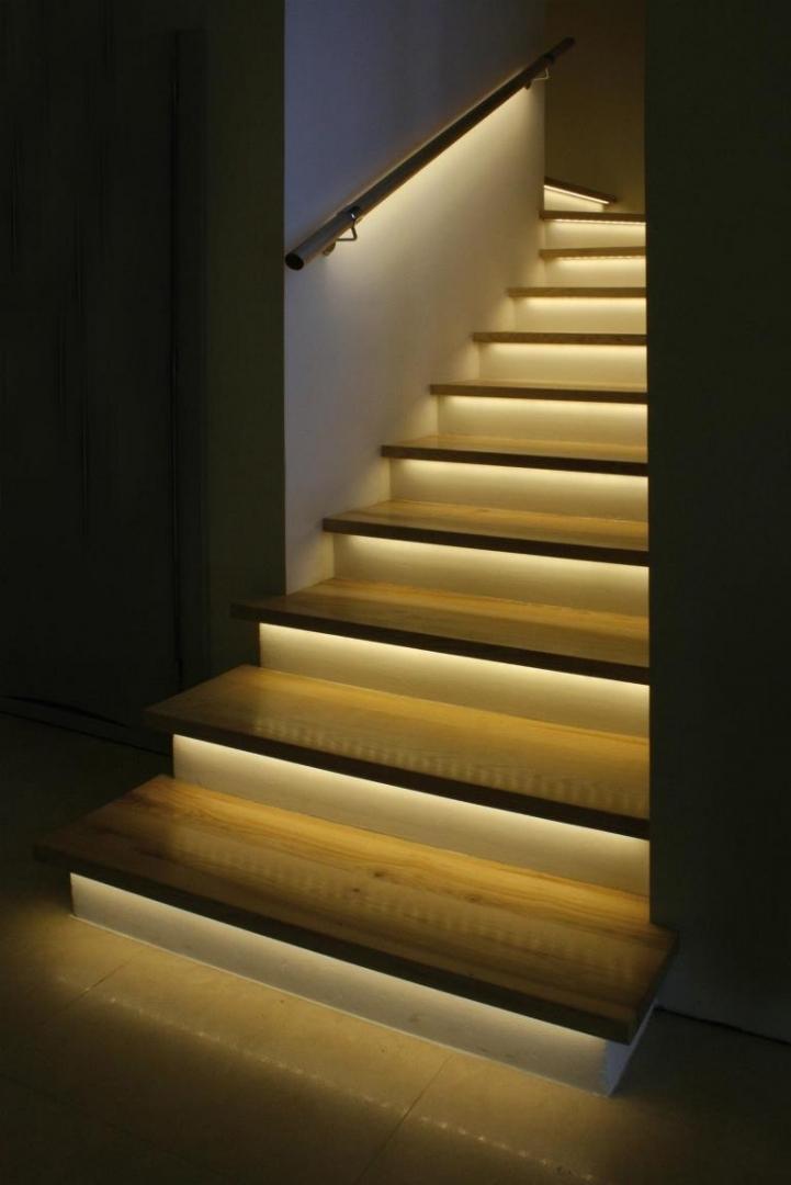 подсветка ступенек лестницы