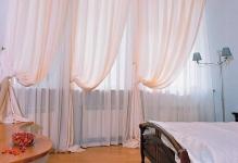 curtain-eyelets-on-the-bedroom-295