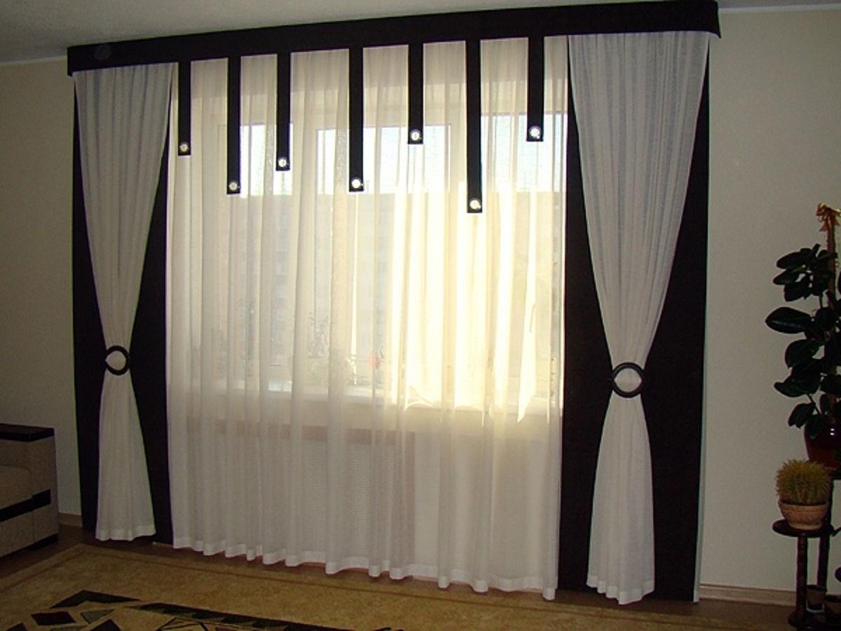 черные шторы в интерьере гостиной фото