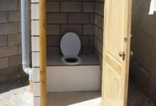 Dachnyj-tualet