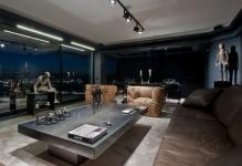 dramatic-and-luxurious-apartment-in-dark-colors-4-1200x787