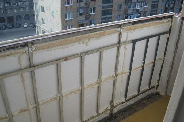 Утепление наружного контура балкона более эффективно