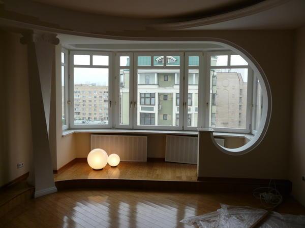 Для того чтобы балкон получился теплым и комфортным, дополнительно можно в помещении провести теплый пол 