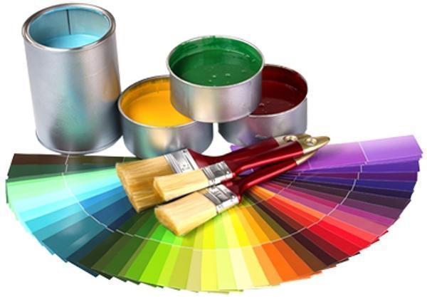 В зависимости от цвета обоев подбирается готовая краска, либо в белую краску добавляется красящий пигмент и доводится до необходимого цвета
