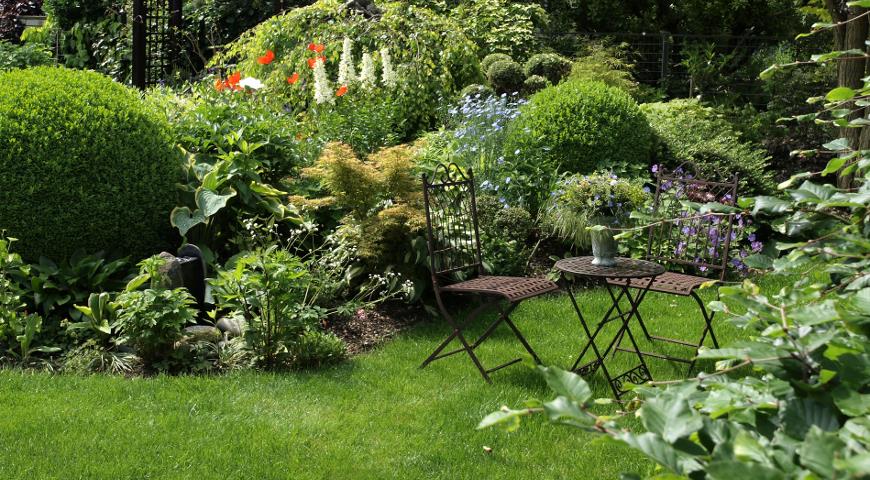 Уголок для отдыха в саду